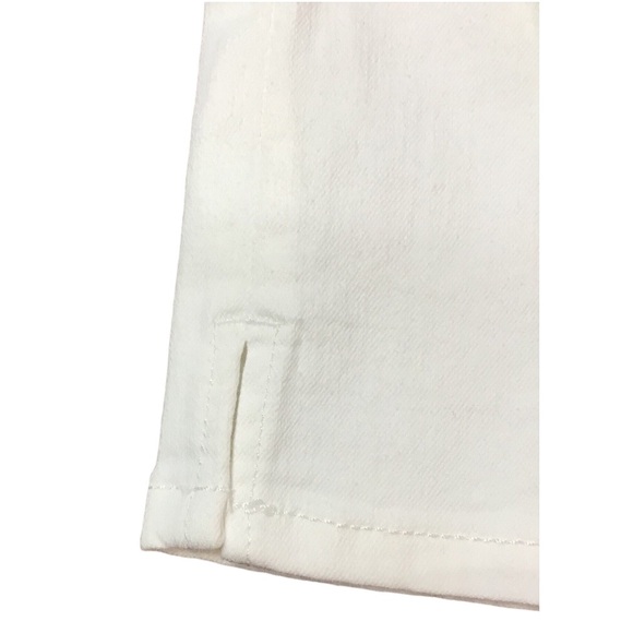 Croft & Barrow Capris - Picture 3 of 11